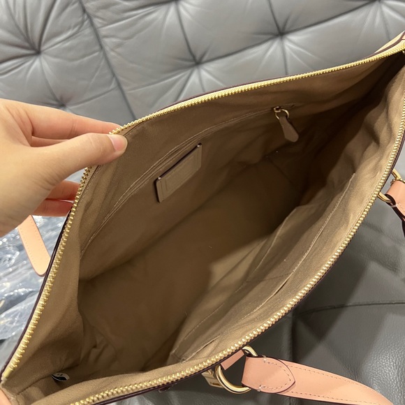 Coach Gallery Tote Bag In Signature Canvas With Strawberry Print - Picture 6 of 6